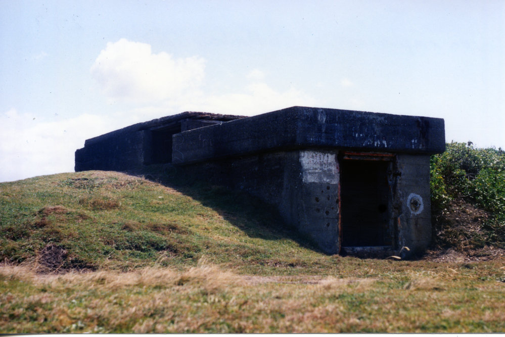 World War II lookout at Gallows Beach, 18 March 1992