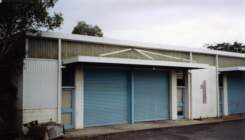 1/19 Newcastle Drive in Toormina, 1990s