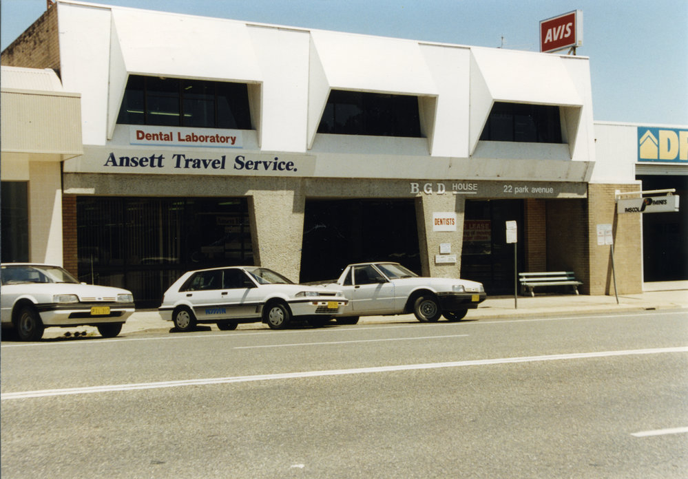 B. G. D. House in 22 Park Avenue at Coffs Harbour, 1990s