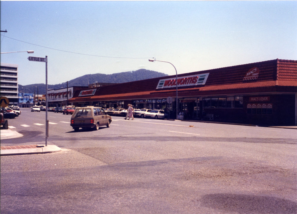 Woolworths at 5 Park Avenue in Coffs Harbour, 1990s