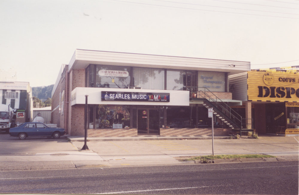 Searles Music at 160 Pacific Highway in Coffs Harbour, 1990s
