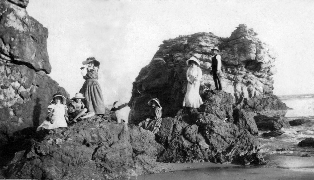Headland, Ford and Cowan Family,Red Rock early 1930