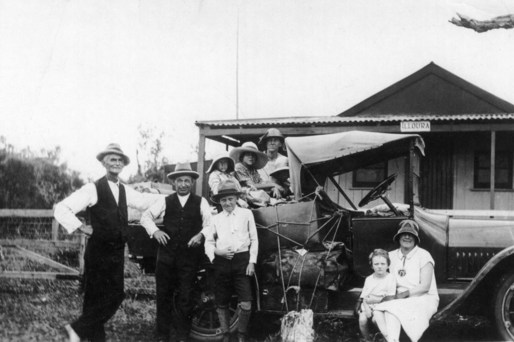 Gill Family loading car, Red Rock, 1920