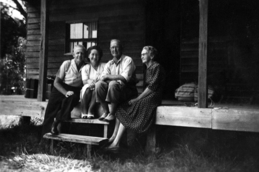 Lynch Cottage verandah Red Rock 1920