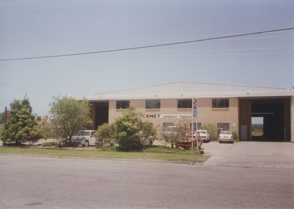 Comet Overnight Transport at 29 Wingara Drive in Coffs Harbour, 1990s
