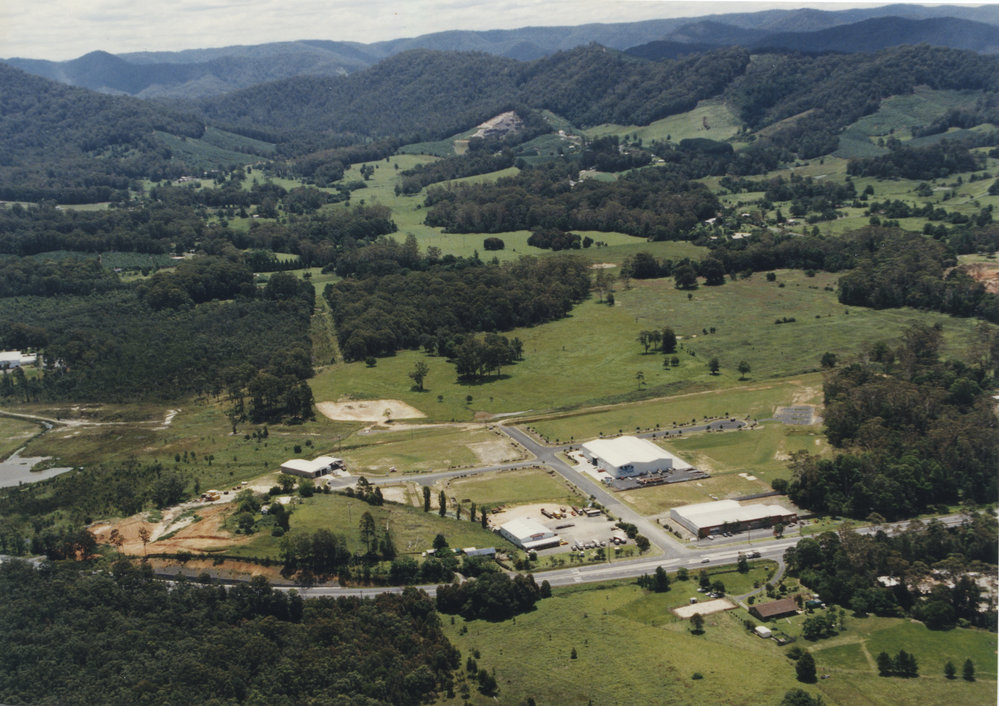 Aerial of Isles Drive, North Boambee Valley, 1990s