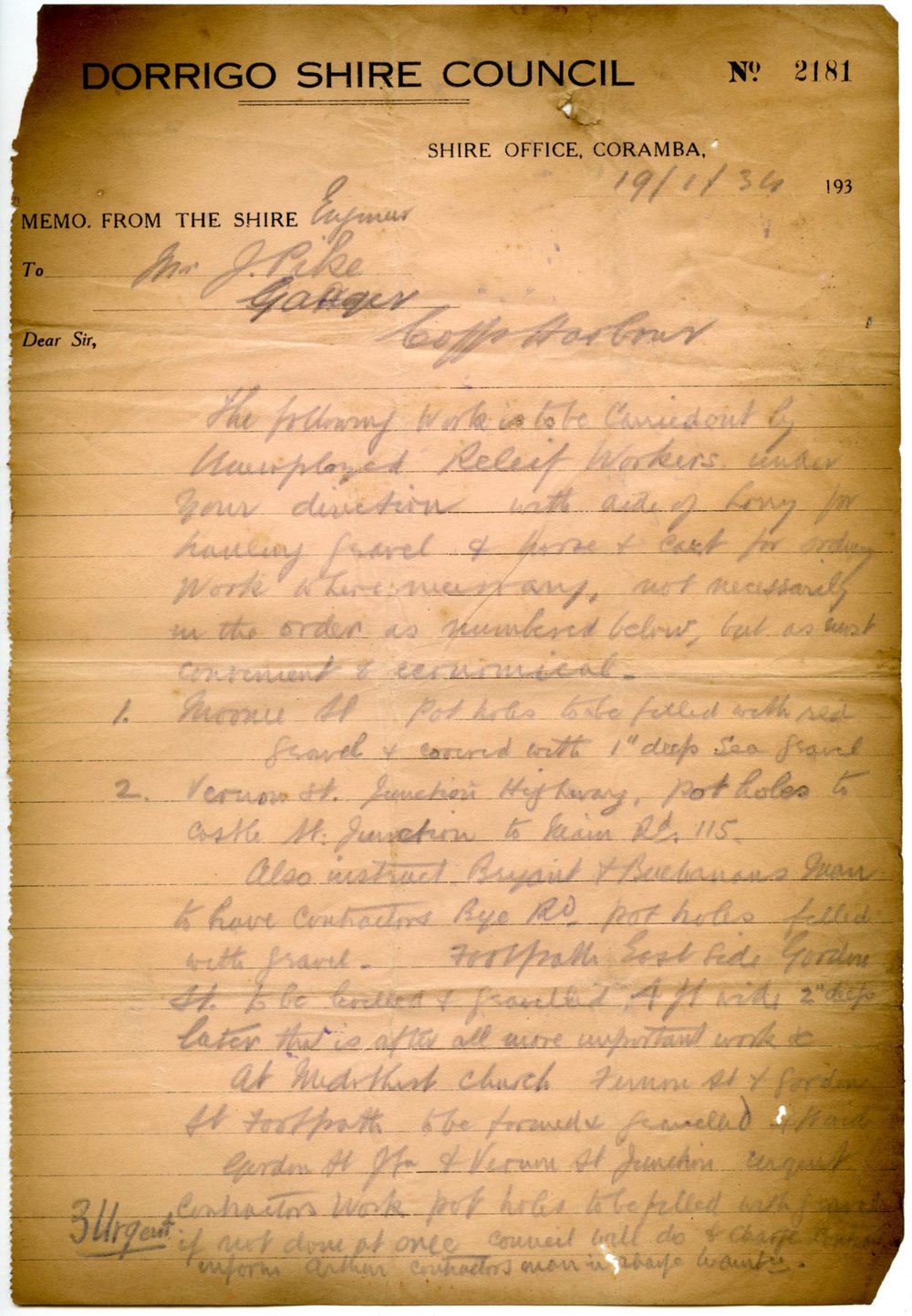Four memos from Dorrigo Shire Council Engineer to Ganger, January - October 1934