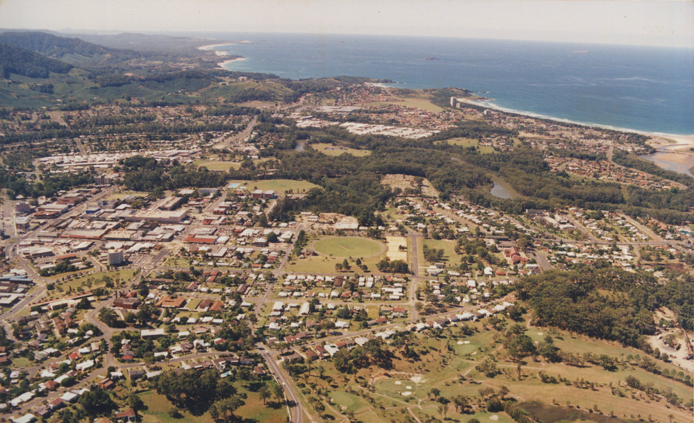 Northward-facing aerial view of Coffs Harbour, 1990s