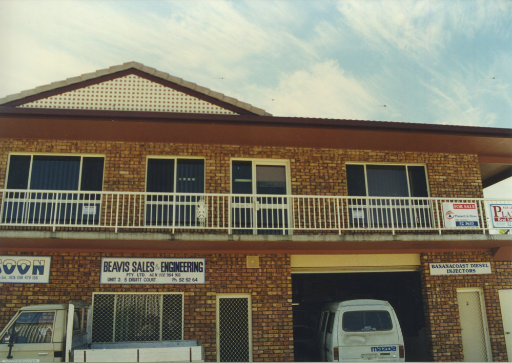 Bay 7 of 5 Druitt Court in Coffs Harbour, 1990s