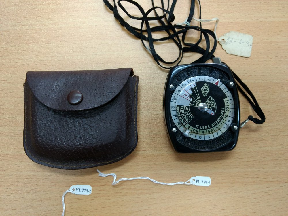 Nebro exposure meter