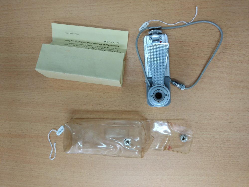 Saga Mignon flashgun