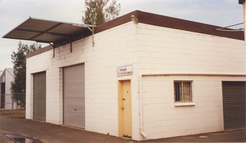 frrresh Fielders Bread of Unit 7a at 22 Lawson Crescent in Coffs Harbour, 1990s