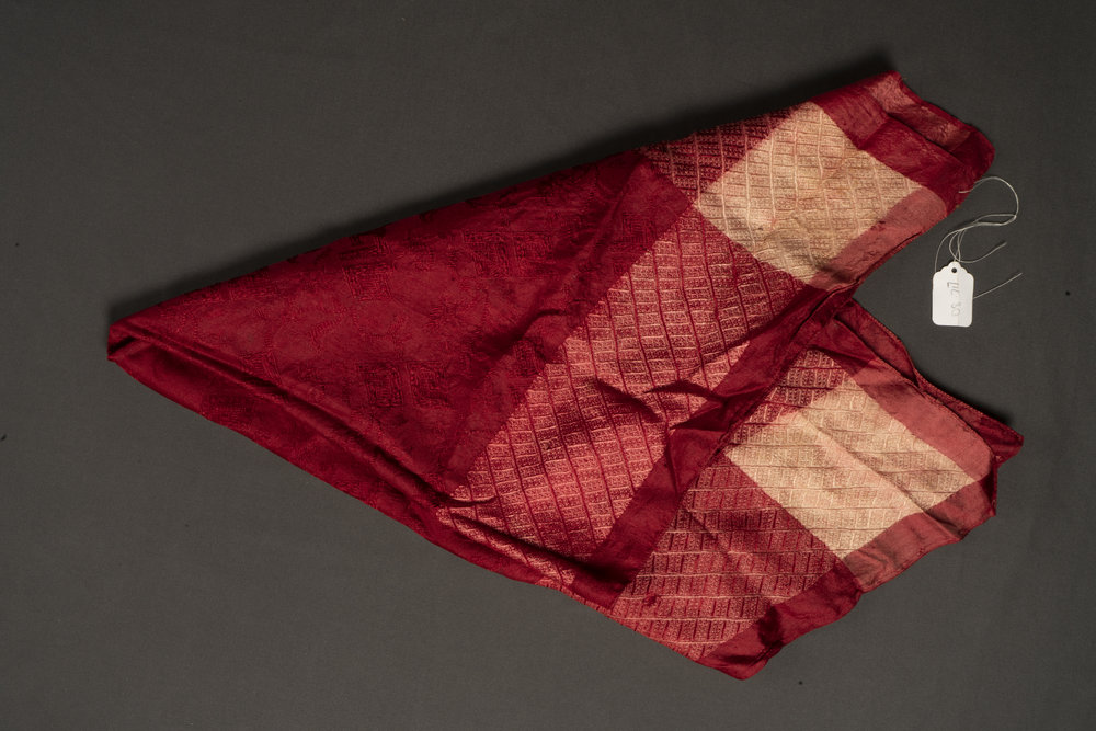 Scarf for wrapping top hat