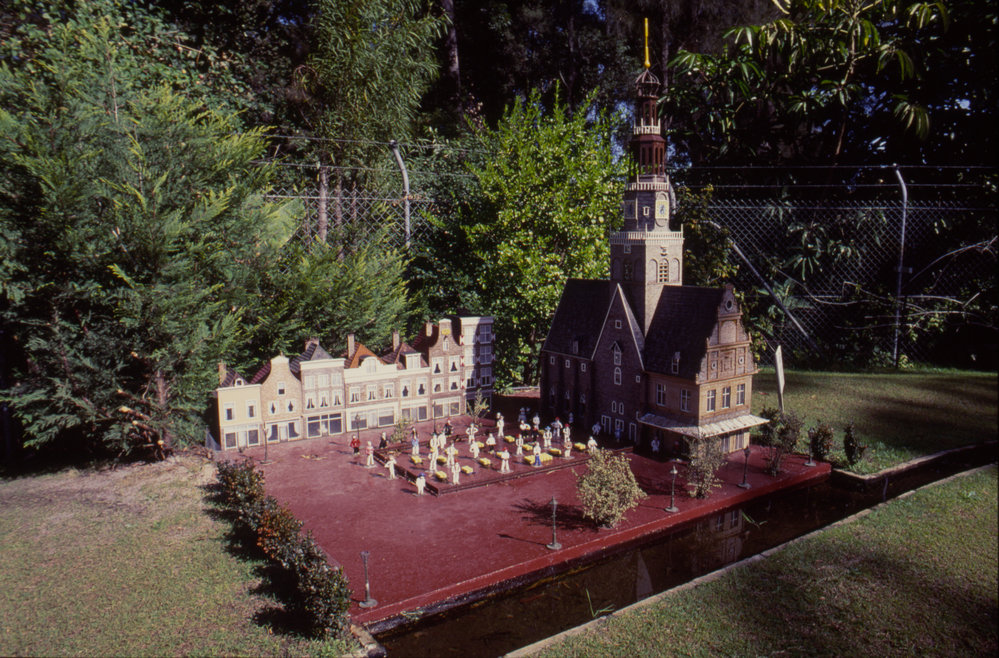 Model Dutch village, The Clog Barn