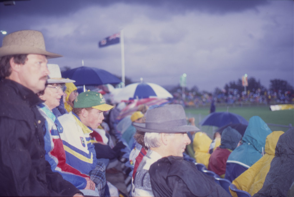 Crowd at Coffs Harbour International Stadium, 14 February 1995