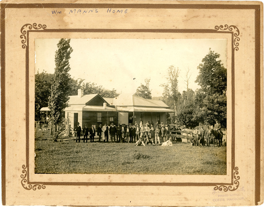 Field Day exhibition of Gane milking machines at William Mann's farm, November 1916