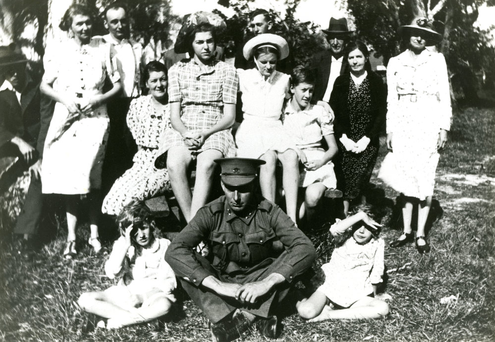 Charlie and Una Barber with family, c. 1941