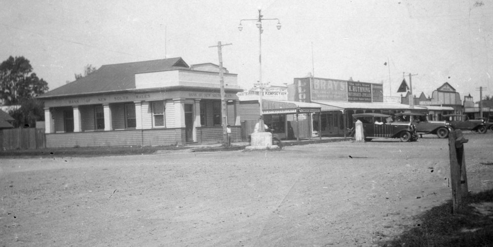 On the corner of High Street and Grafton Street, c. 1930