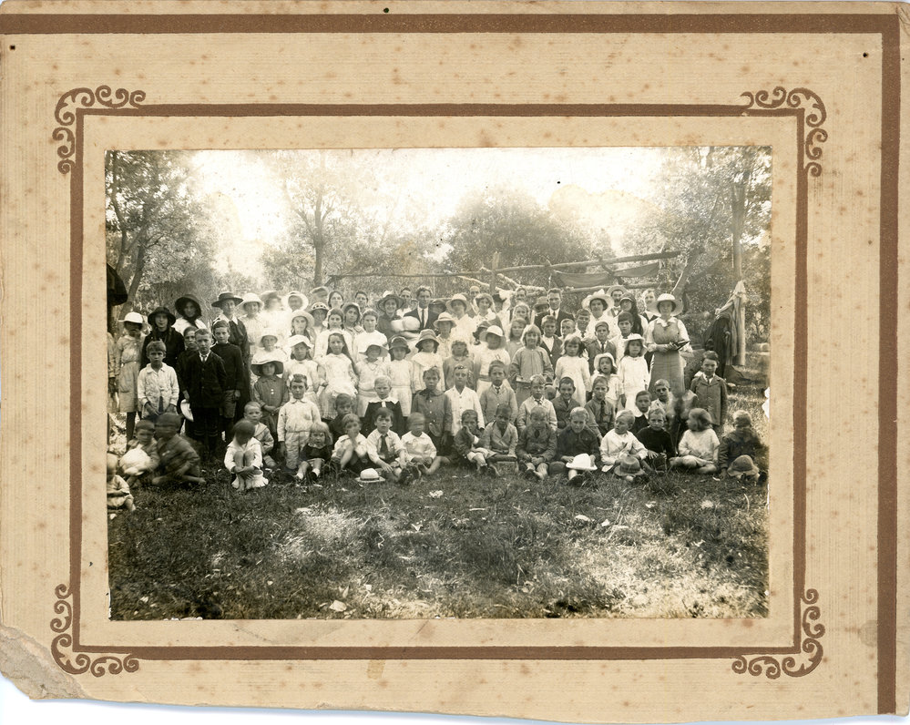 Presbyterian Sunday School outing, 1915