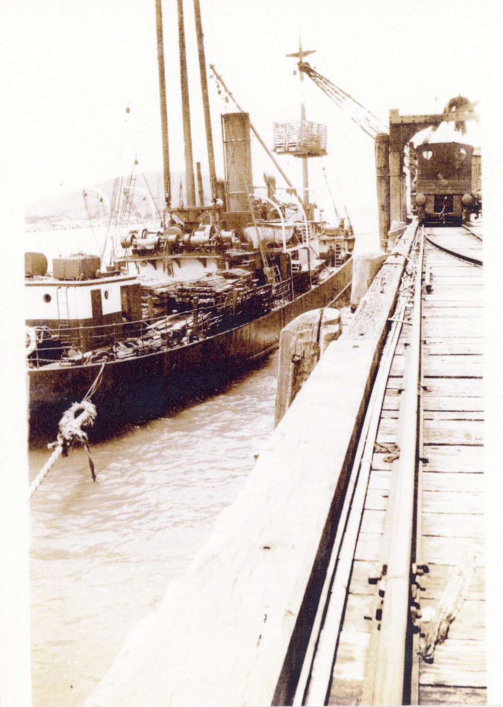 T. S. S. Coombar loading, 1924