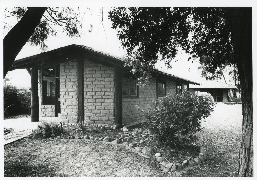 Youth Centre mud huts, February 1992