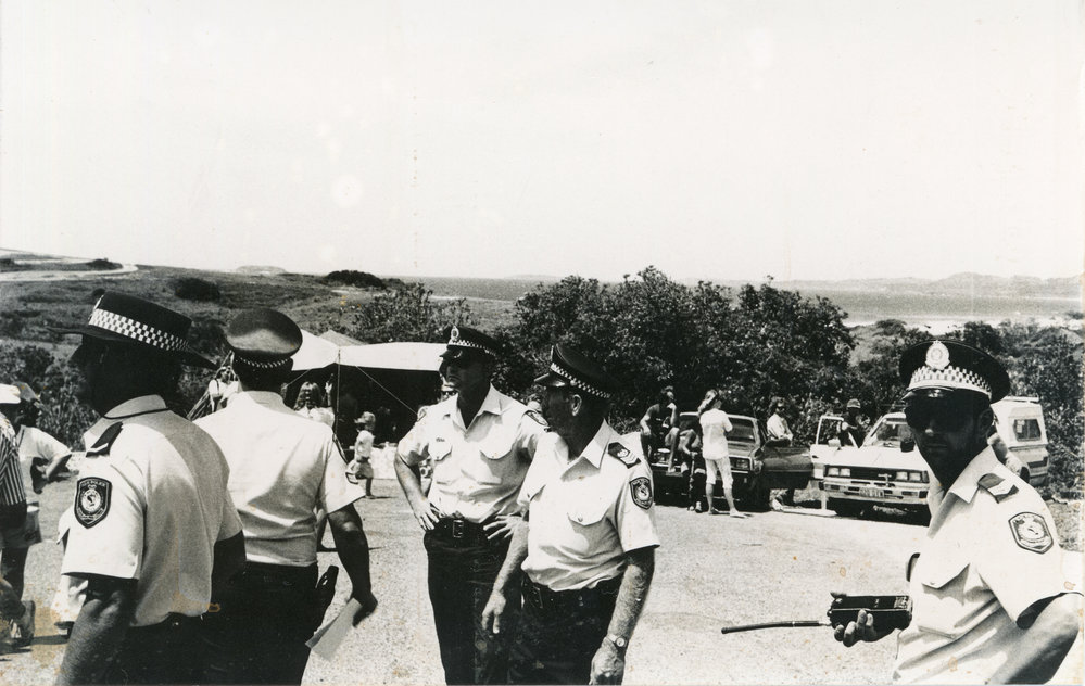 Police presence at an Emerald Beach rally, 26 November 1991