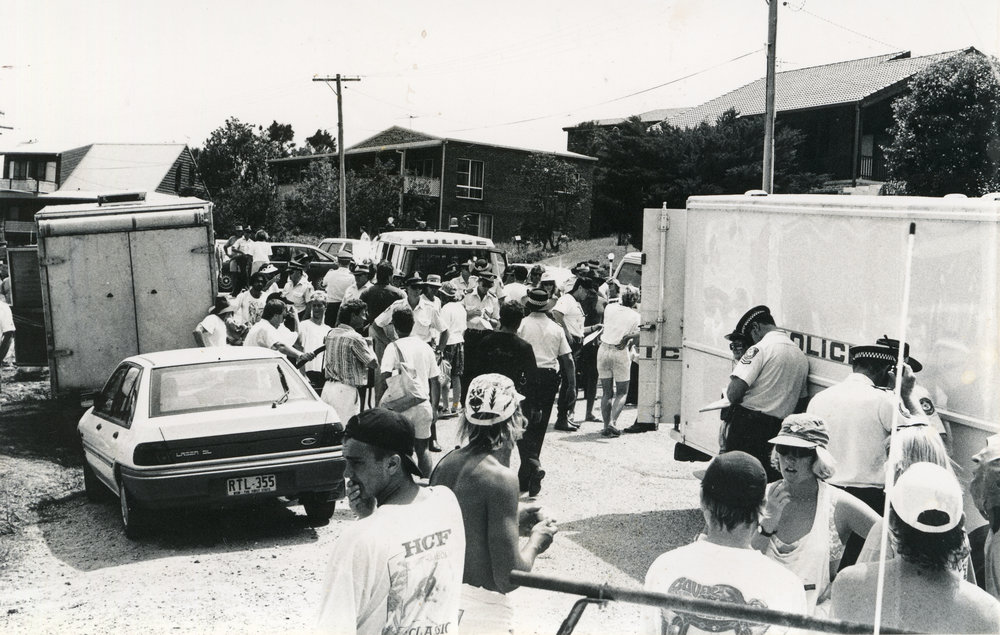 Police presence at an Emerald Beach rally, 26 November 1991
