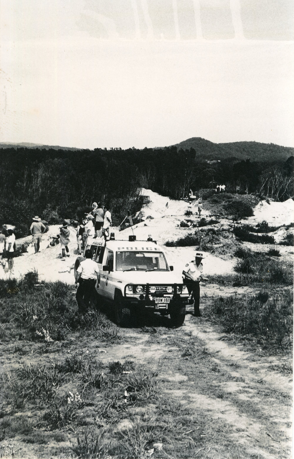 Police presence at an Emerald Beach rally, 26 November 1991