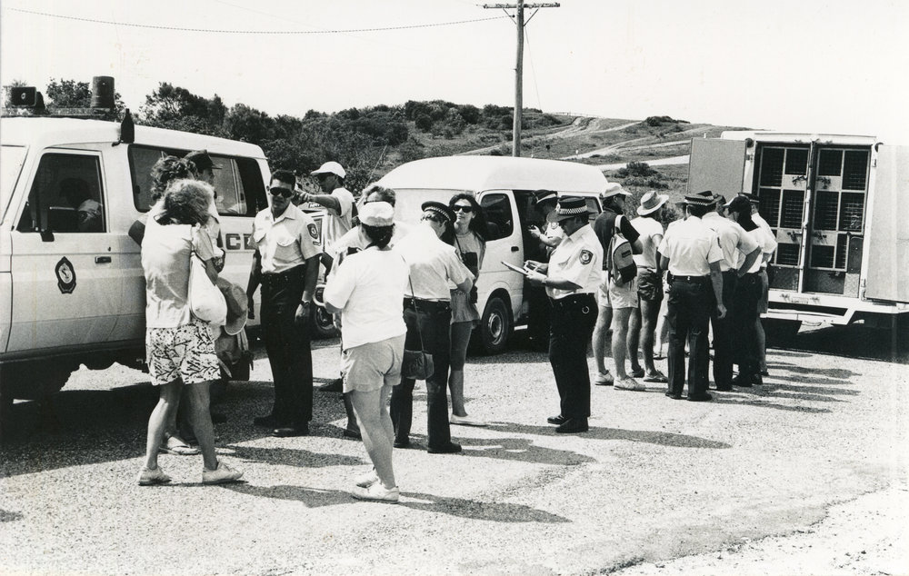 Police and protestors at an Emerald Beach rally, 26 November 1991
