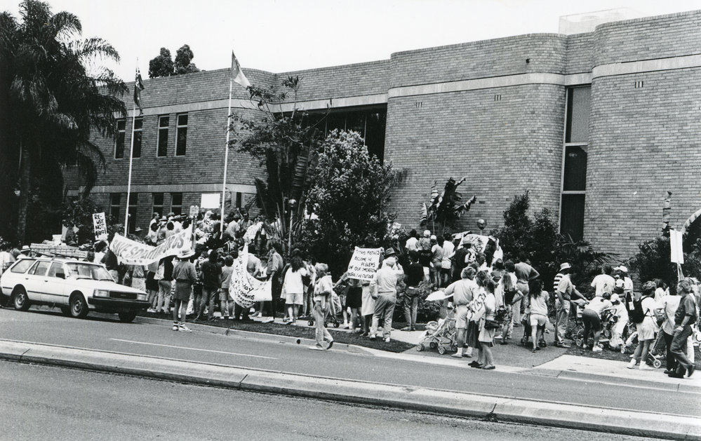 Outfall demonstration at the Council Chambers, 30 October 1991