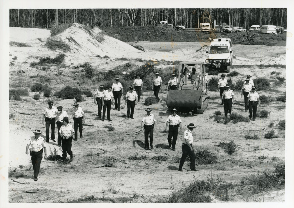 Police presence at the Ocean outfall rally, 27 November 1991