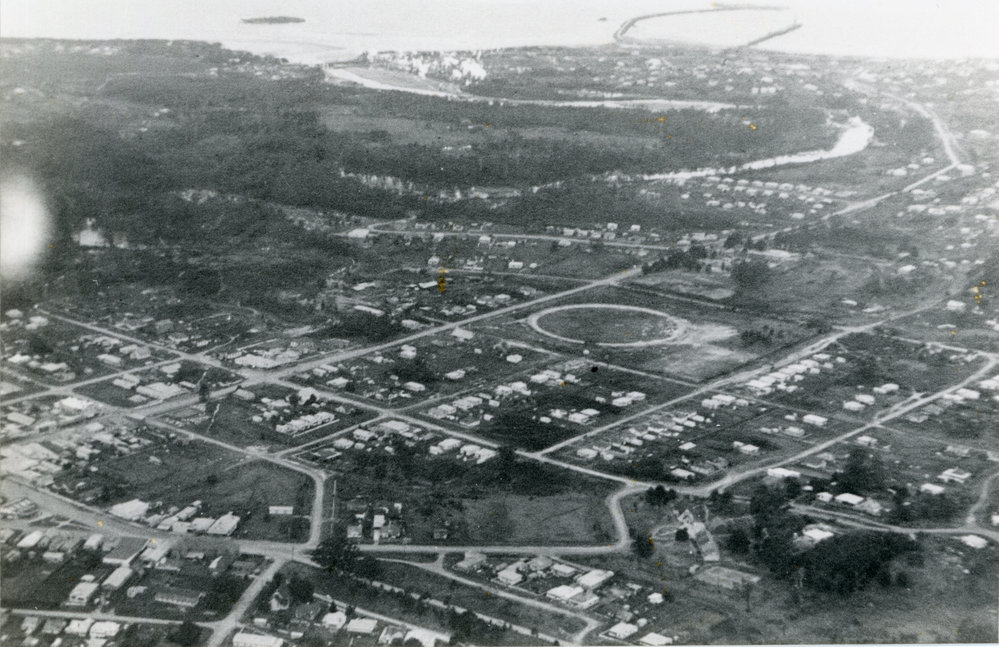 Aerial view of Brelsford Park, 1950s
