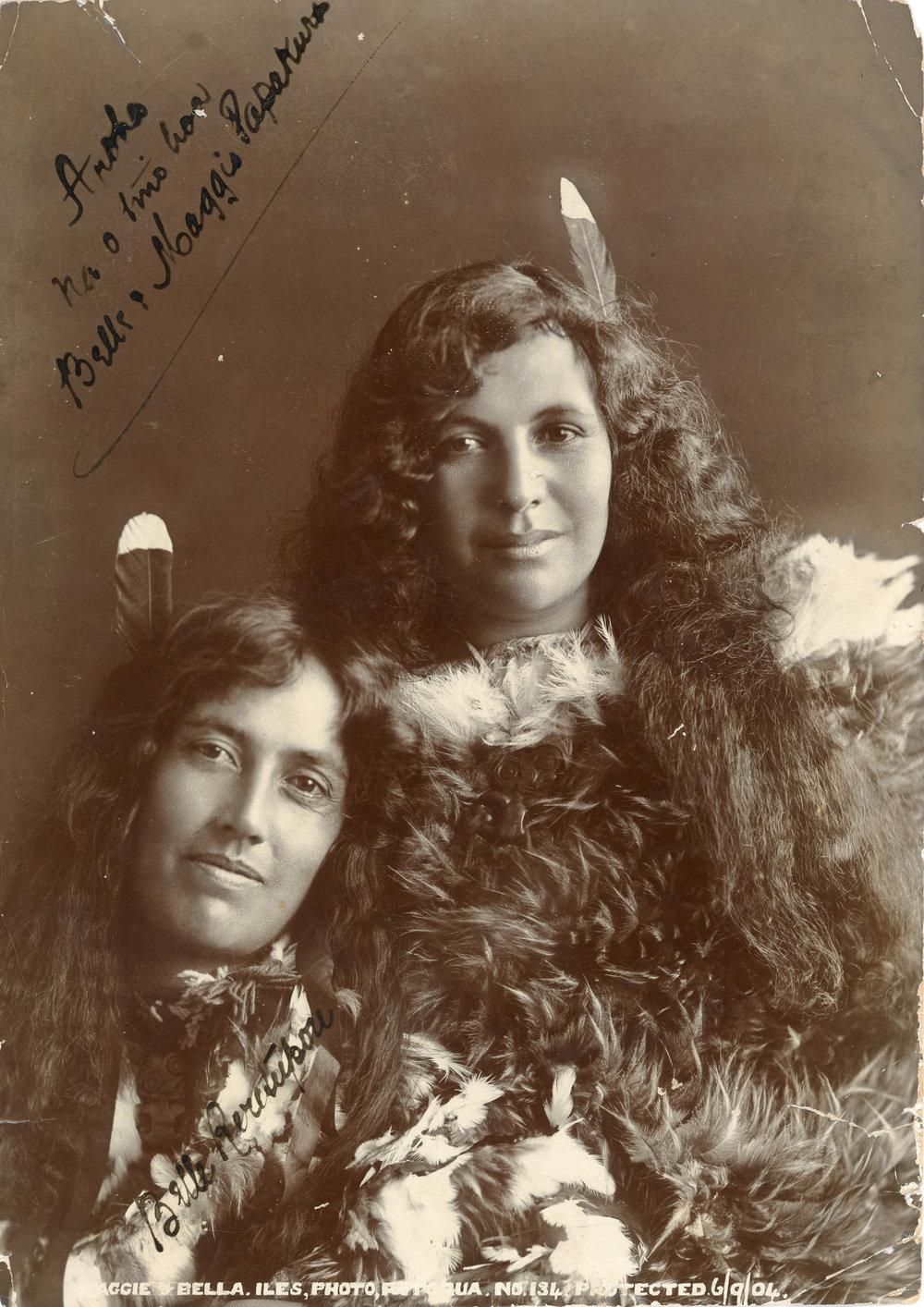 Bella and Maggie Papakure, 6 September 1904