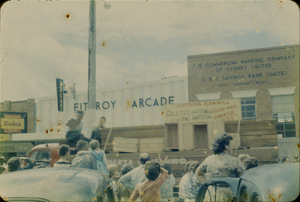 Rippons Sawmill float, Coffs Harbour Centenary Parade, 1961