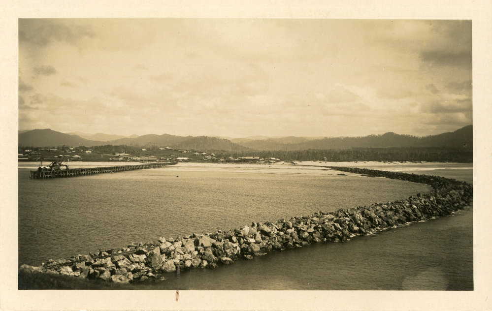 Breakwall and Jetty from Muttonbird Island, 1924