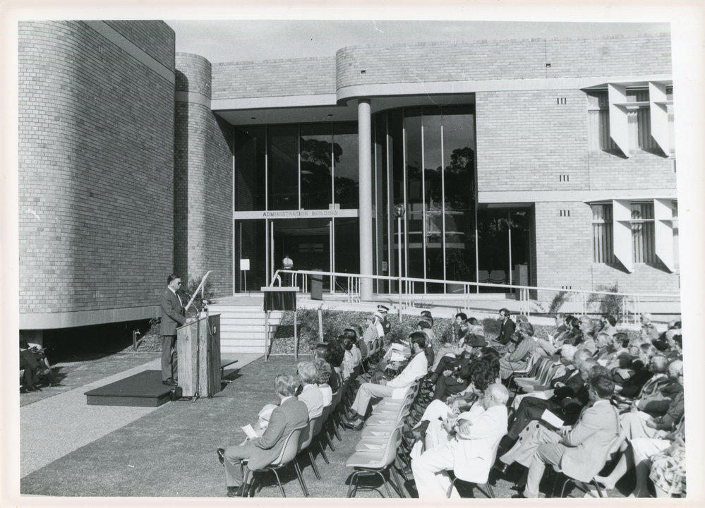 Official opening of the Shire Council Chamber, 18 April 1985
