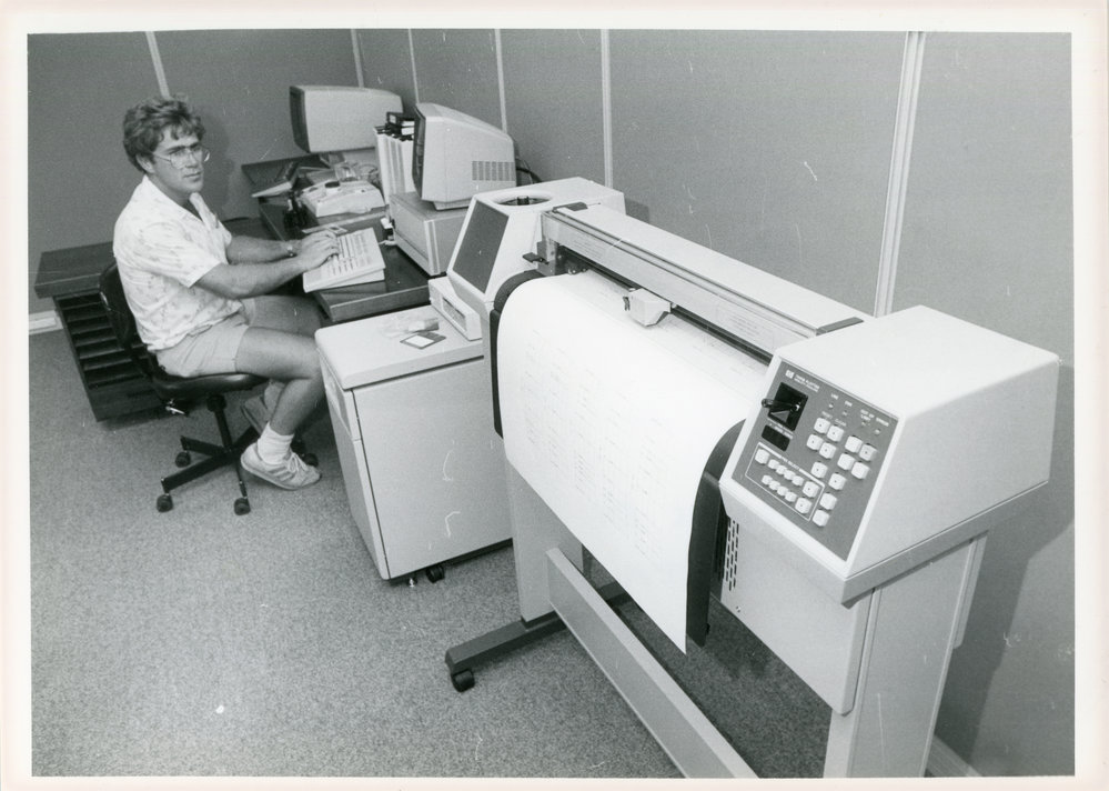 Engineer Ray Hallgarth, 1985