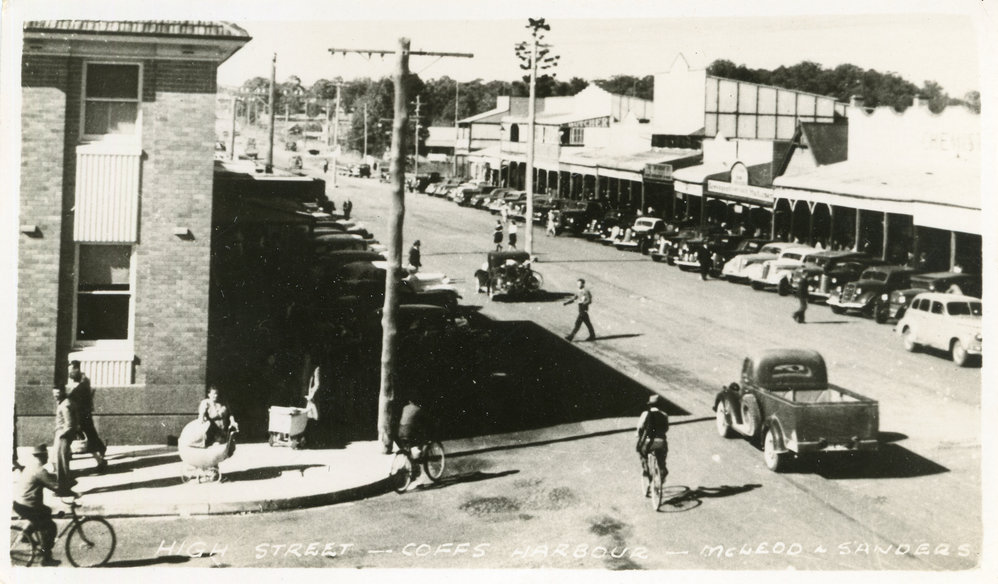 High Street scene, late 1940s