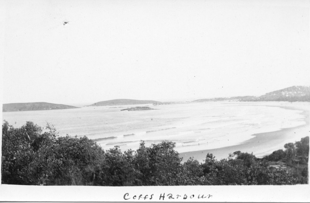 A view of the harbour from Macauleys Headland, c.1910