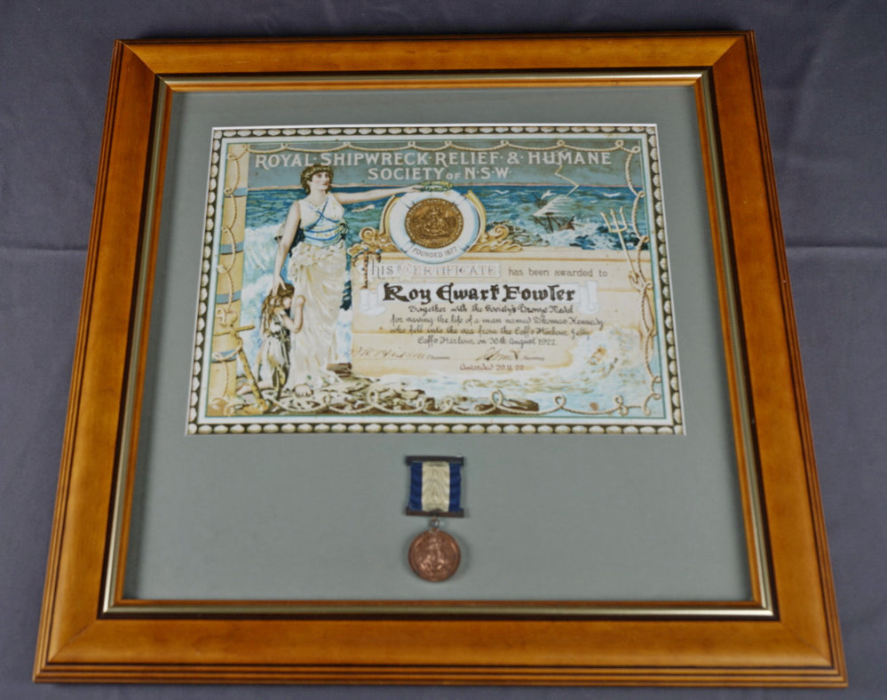 Certificate and medal, 29 November 1922