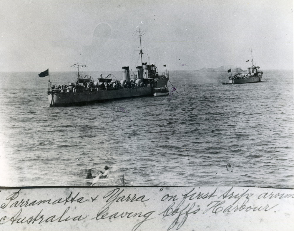 Destroyers HMAS Parramatta and HMAS Yarra leave the Harbour, May 1911