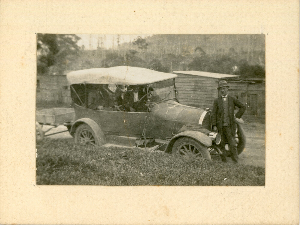 Daniel's mail car at Karangi Post Office, 1920-1922