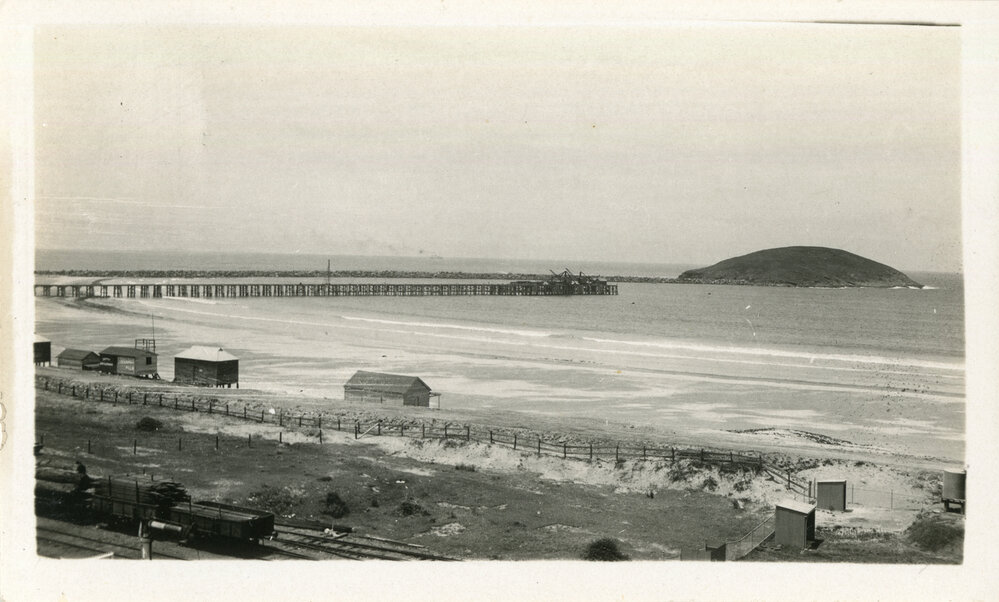 Jetty Beach and Muttonbird Island, 1931