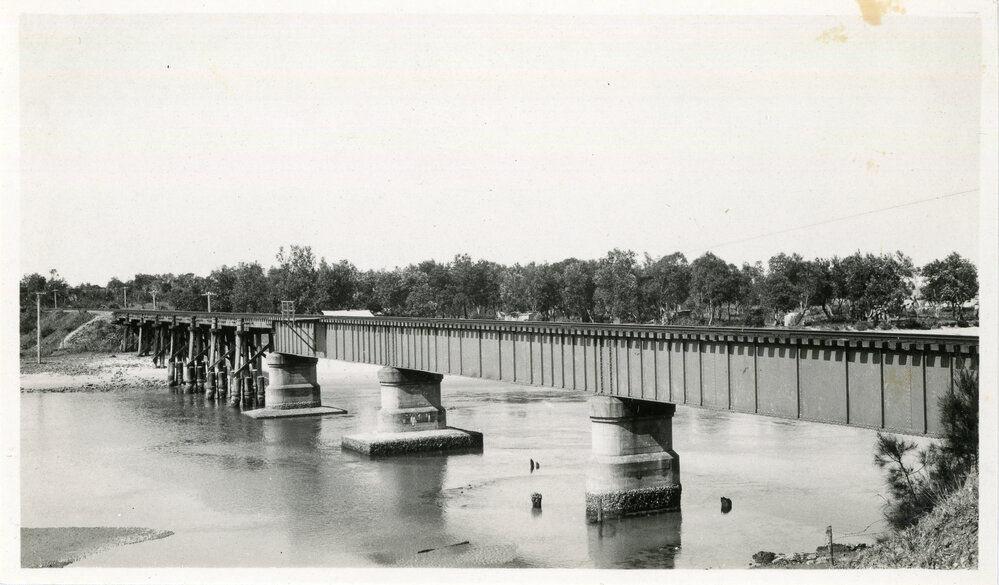 Railway bridge over Boambee Creek