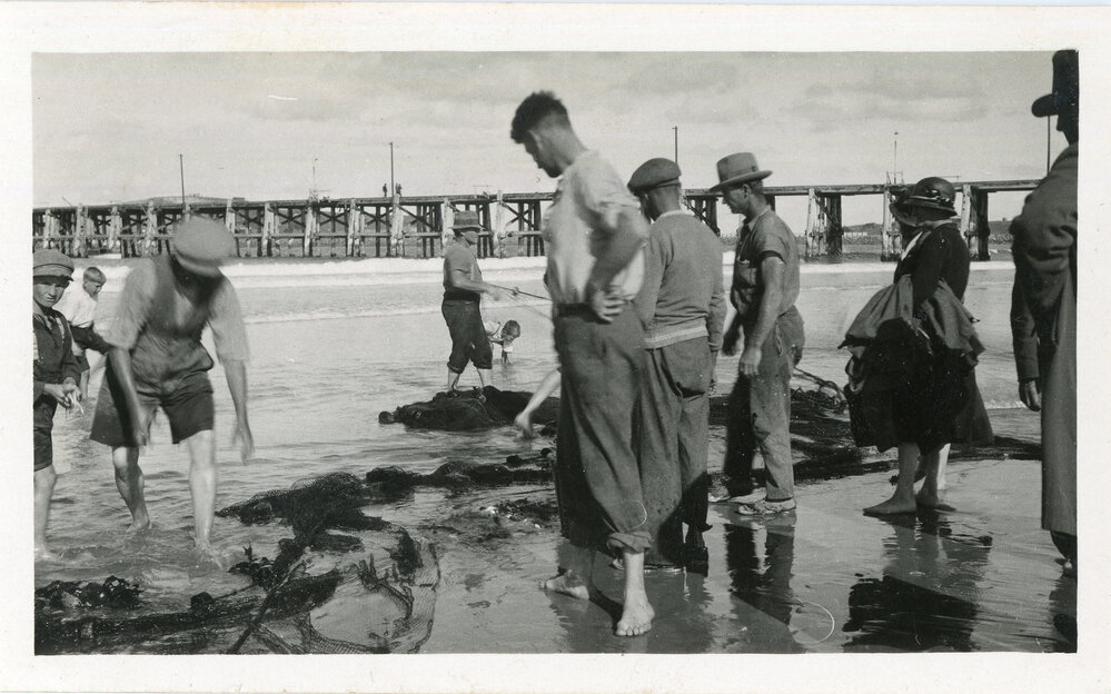 Net fishing on Park Beach, 1930s