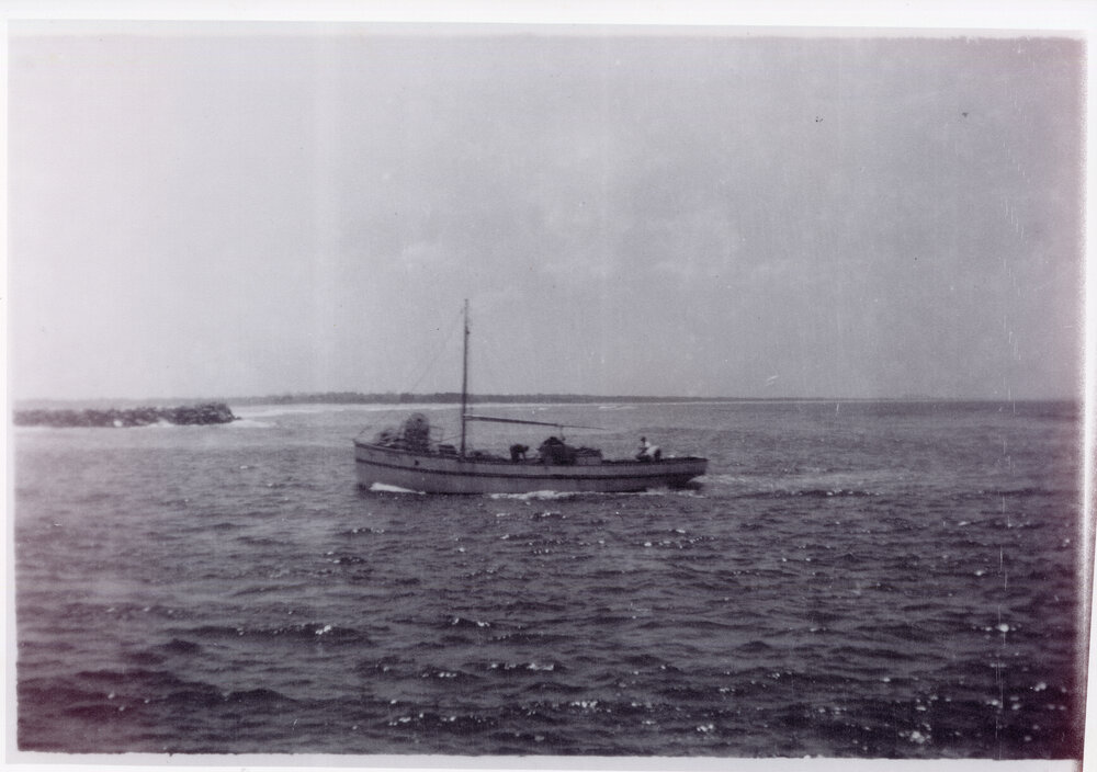 "XLCR" entering Port Macquarie, 1929