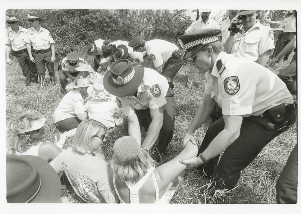 Police arrest protestors at the Look-At-Me-Now outfall protest, November 1991
