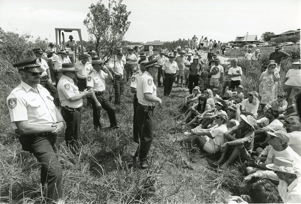 Police negotiate with protesters at the Look-At-Me-Now outfall protest, November 1991
