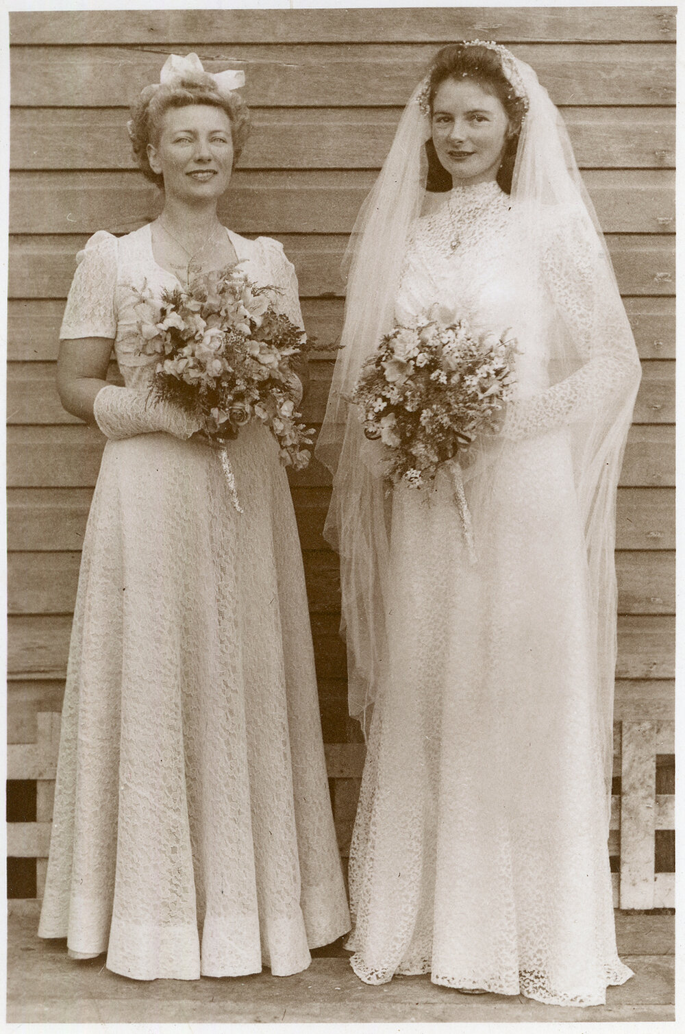 Bride Ruthetta Maston with her maid of honour, 29 June 1946