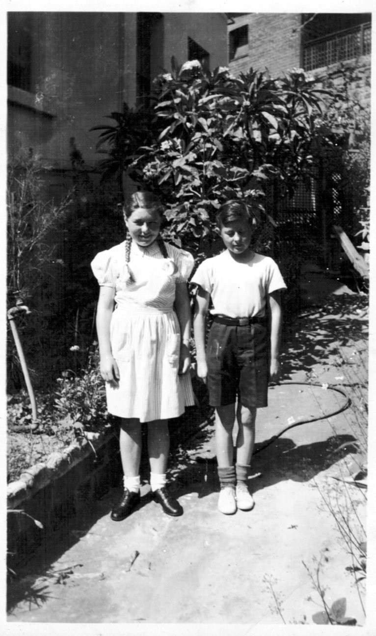 Barbara Fowler with brother John Fowler at Elizabeth Bay, mid 1940s 
